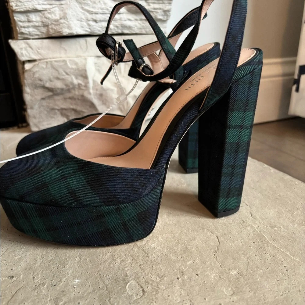 NWT Antonio Melani x Born on FifthTartan Plaid Closed Toe Platform heels, 6.5 - Picture 7 of 9